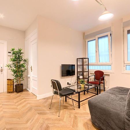 Euskalduna, Vivienda Turistica Moderna Y Renovado Bilbao Bagian luar foto