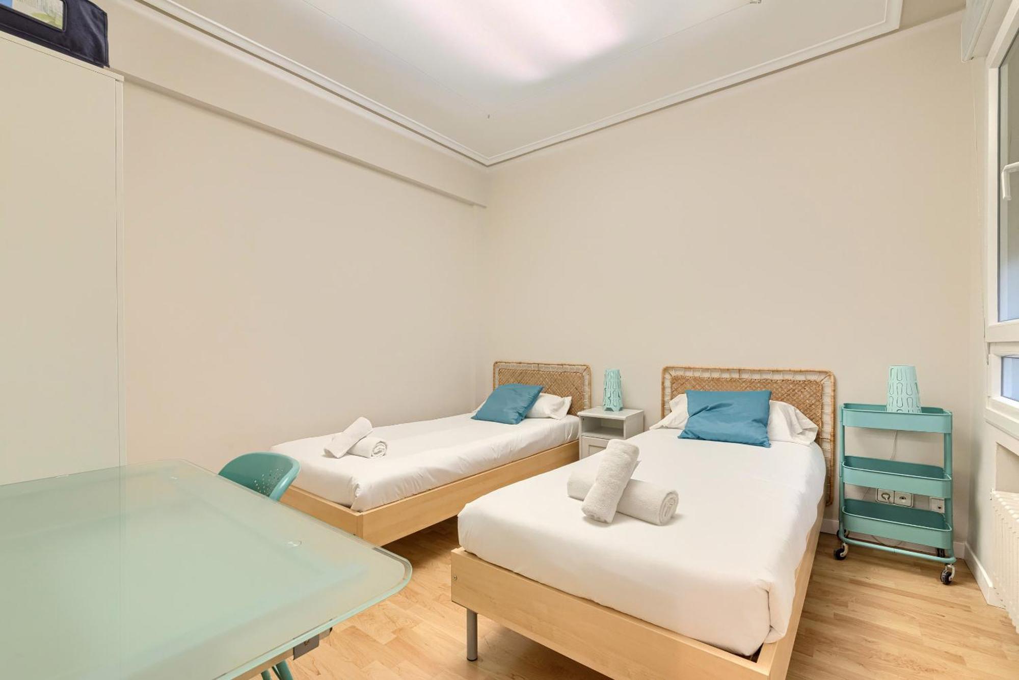Euskalduna, Vivienda Turistica Moderna Y Renovado Bilbao Bagian luar foto